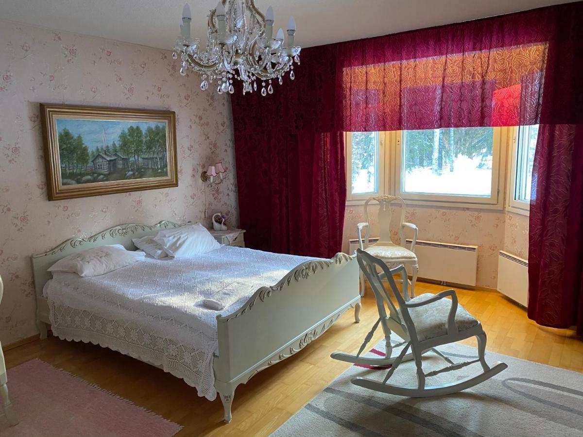 Hotelli Kultainen Joutsen Kuusamo Exterior foto